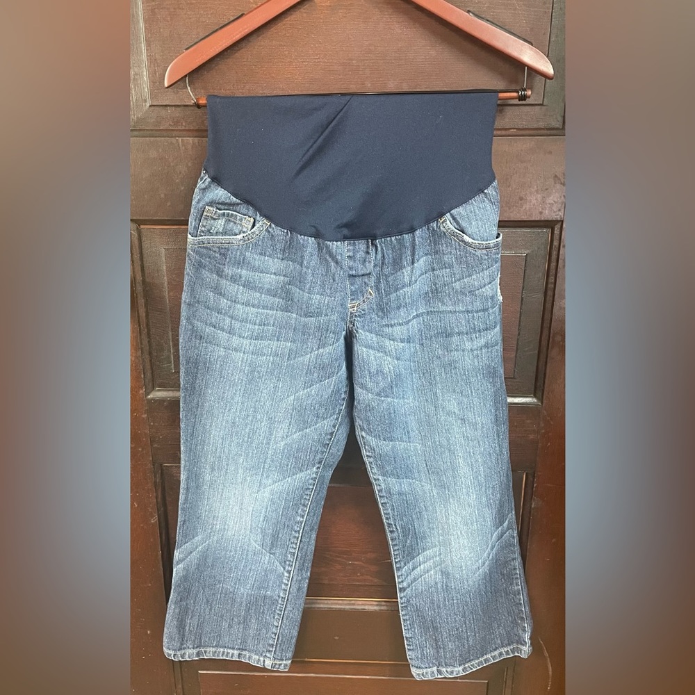 Liz Lange Maternity Capri Jeans